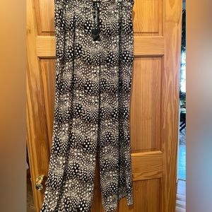 Bcbg MAXAZRIA wide leg pants